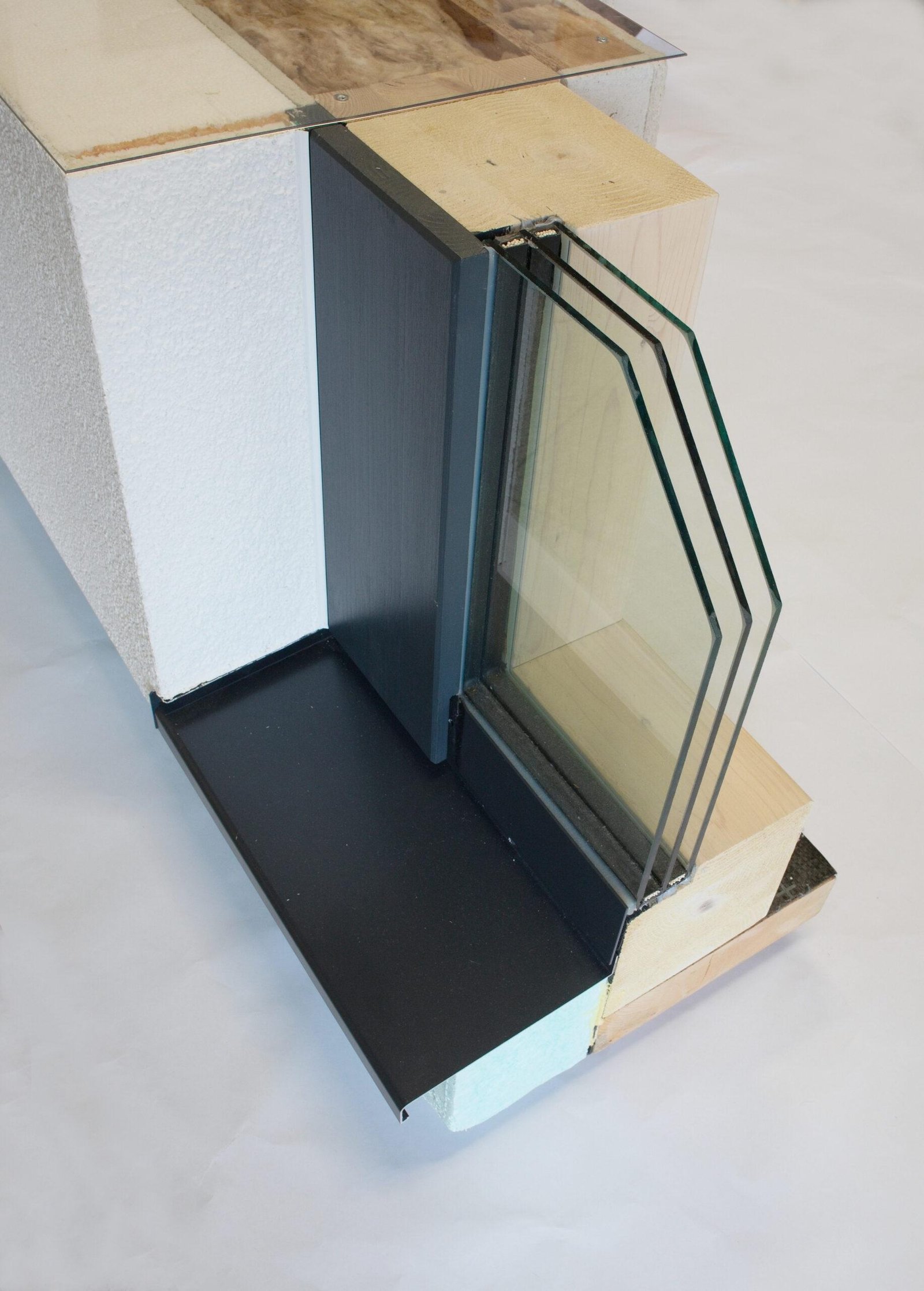 Vita Nova z leseno masko